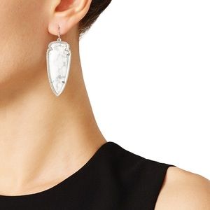 Skylar Arrowhead Earrings in Howlite